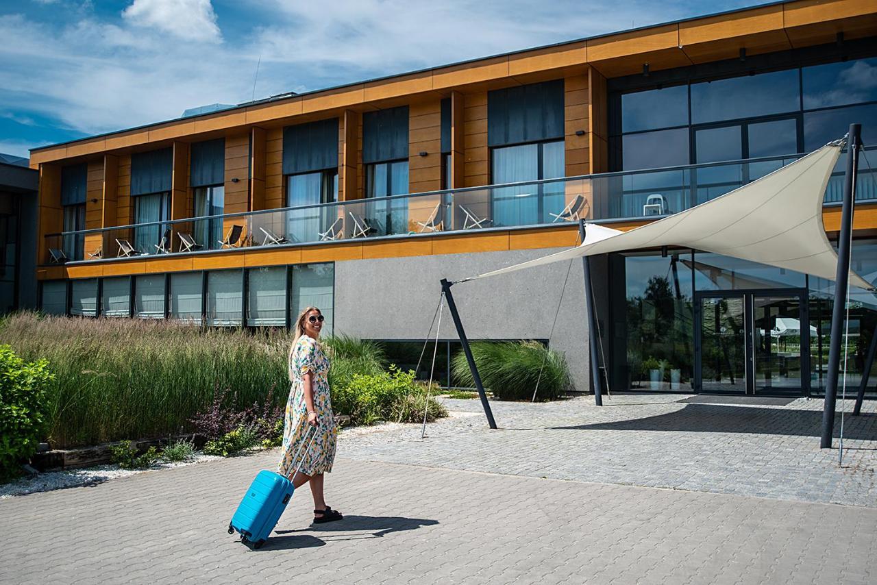 Hotel Bonifacio Spa&Sport Resort Sochocin 外观 照片