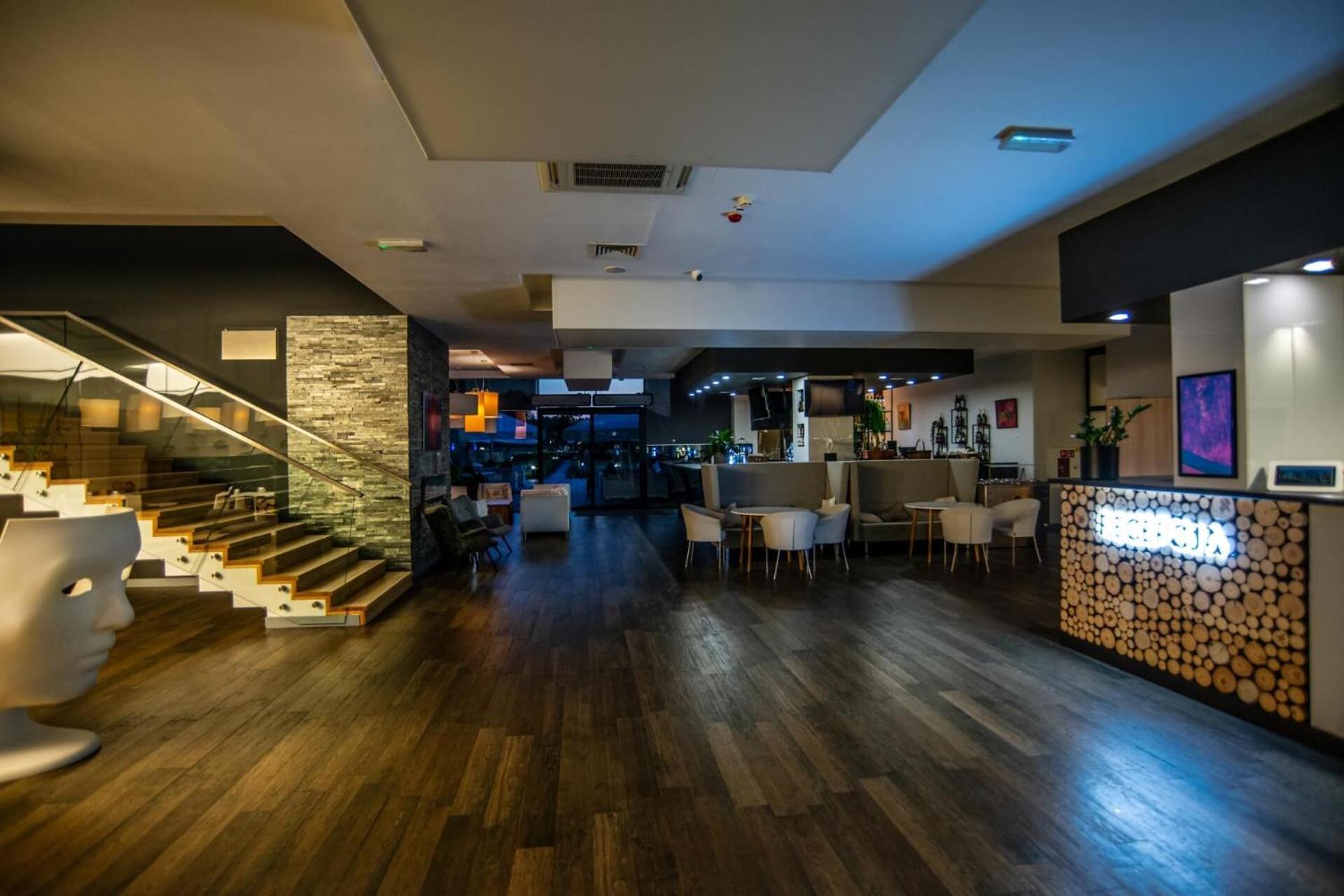 Hotel Bonifacio Spa&Sport Resort Sochocin 外观 照片
